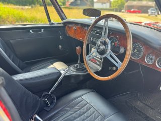/photos/11065/6f8a034b-1b94-b3a5-553d-57fa03b284b6_i320x240.jpg